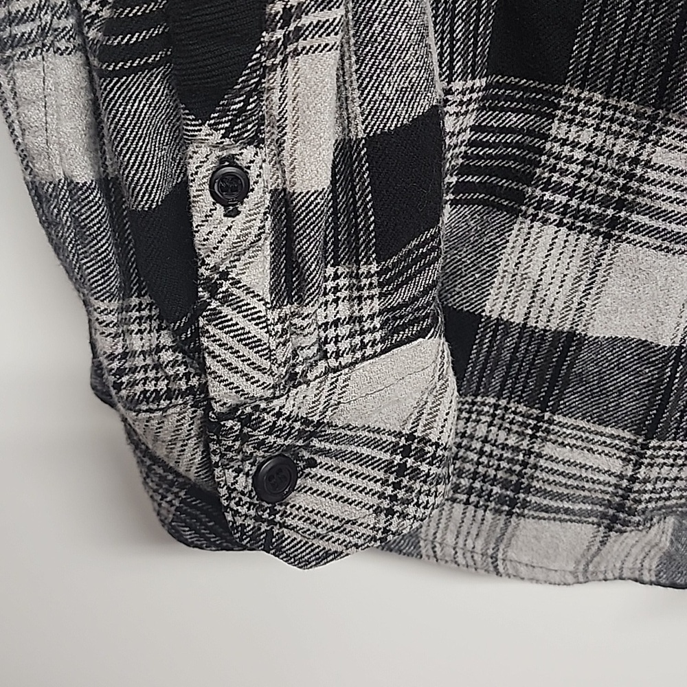 O'NEILL Large classic fit 100% cotton black/gray button down long sleeve shirt - Picture 3 of 10